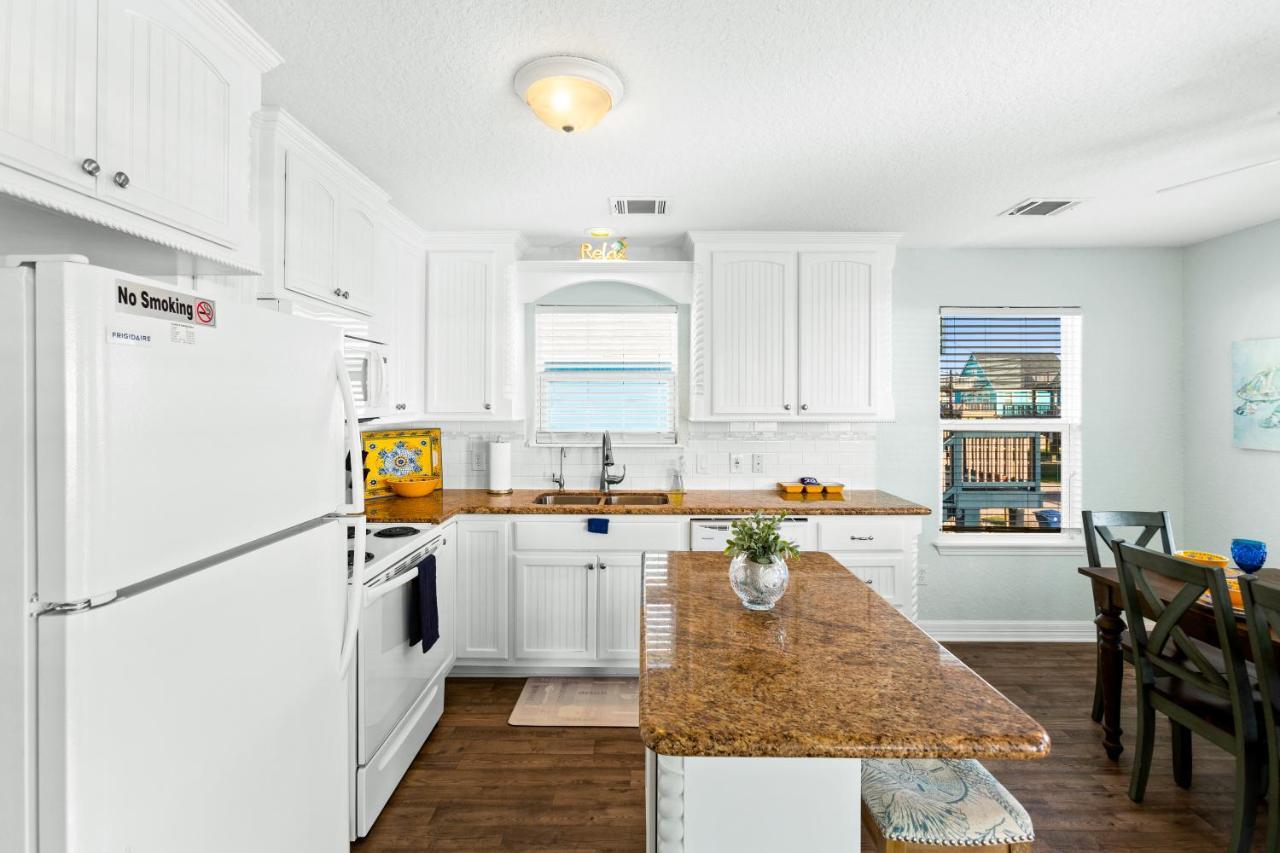 Walk To Beach, Sunset Bay Views, Pet Friendly - Sea Me Relaxin Surfside Beach Eksteriør billede
